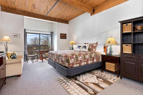 Wintergreen Casa | Mountain Inn Studio 94 with Wintergreen Advantage
