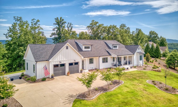 Mill Spring Casa | Mountain & lake-view luxury home with hot tub, deck, & pergola - dog-friendly
