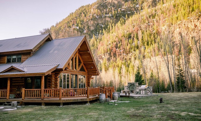 Lake City Cabina | Mountain Lodge with Scenic Views