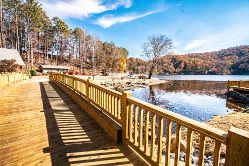 Lake Lure Complejo | Mountain Loft Resort - Lake Lure, NC