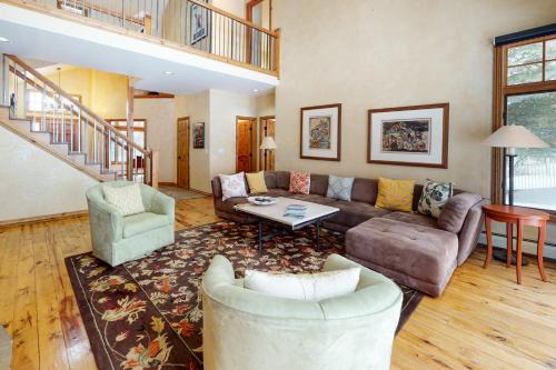 Edwards Casa | Mountain Luxury