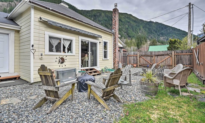 Index Casa | 'Mountain Memories:' Cozy Small Town Escape