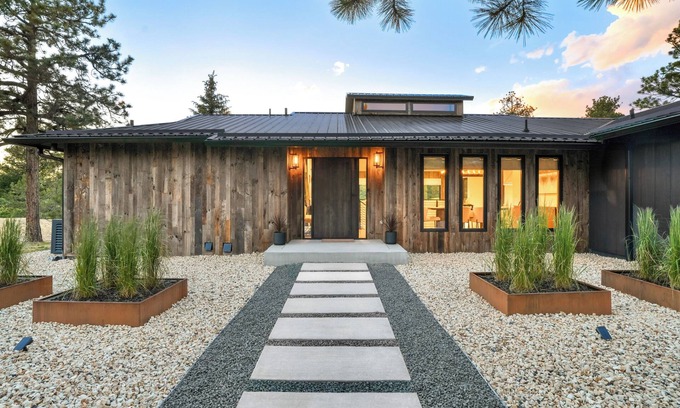 Woodmoor Casa | Mountain Modern Luxe: Gather, Relax, Play – The Ultimate Colorado Stay