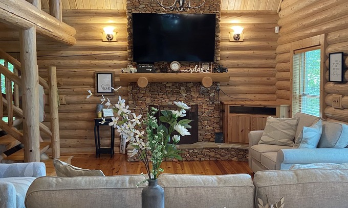 Wedowee Casa | Mountain Retreat Home on the Lake w/Kayaks
