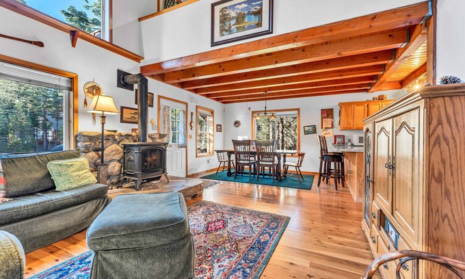 Serene Lakes Casa | Mountain Retreat Near Ski Resorts and Lake