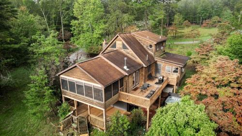 Great Cacapon Casa | Mountain Retreat w HotTub, Spacious Deck & FirePit