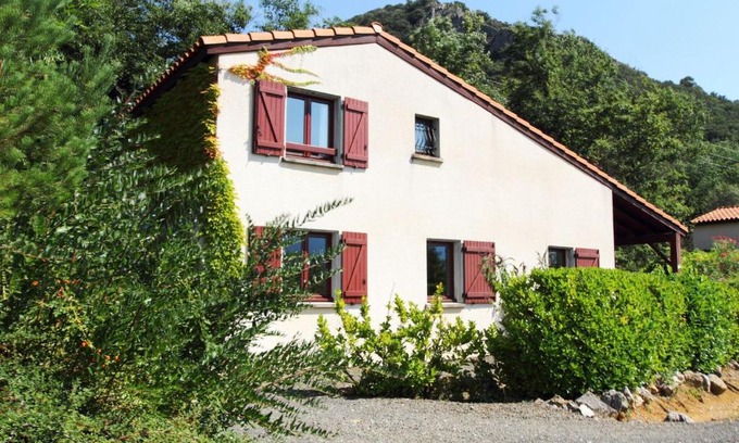 Quillan Casa | Mountain Retreat w Terrace