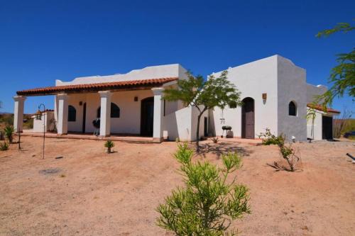 Rancho El Dorado Casa | Mountain side tranquility
