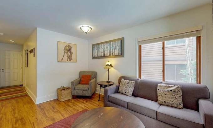 Four O'Clock Condominio | Wildwood Suites 107: 1 BR / 1 BA condominio en Breckenridge, capacidad para 4