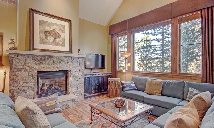 Breckenridge Casa | Mountain Thunder M300