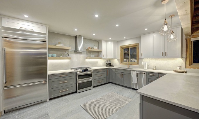 Idaho Springs Cabina | Mountain Top Modern Luxury Lodge w/ 360 Views and Sauna