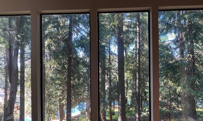 Pollock Pines Cabina | Large Home w/ Forest and Water Views