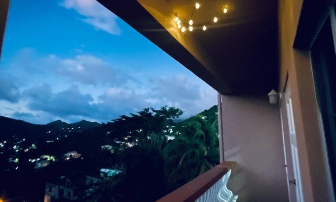 St. George's Apartamento | Mountain veiw apartment in St George’s
