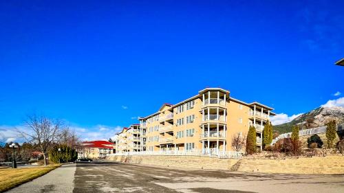 East Kootenay Apartamento | Mountain View Suites by StayIn