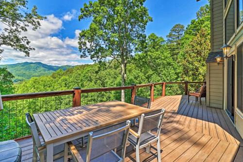 Bryson City Casa | Mountain View Home Hike, Raft, Golf and More!