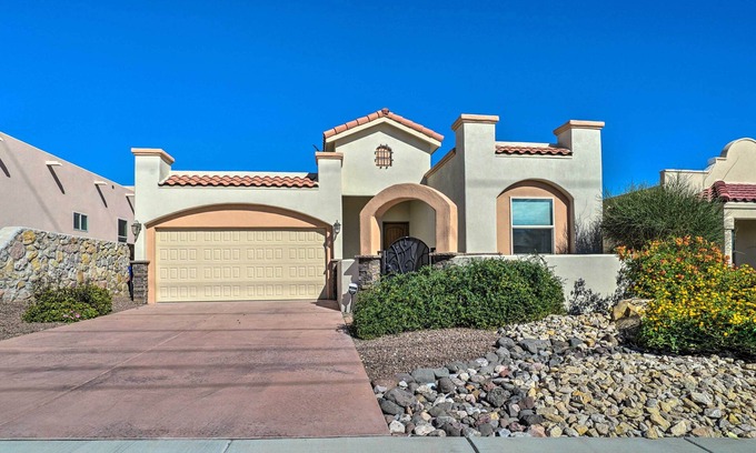 Las Cruces Casa | Mountain-View Las Cruces Getaway w/ Gas Grill