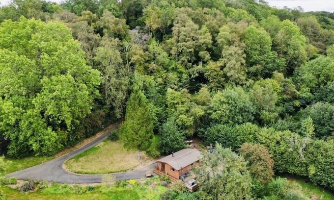 Farden Casa | Mountain View Lodge, Luxury Woodland Lodge with Hot Tub