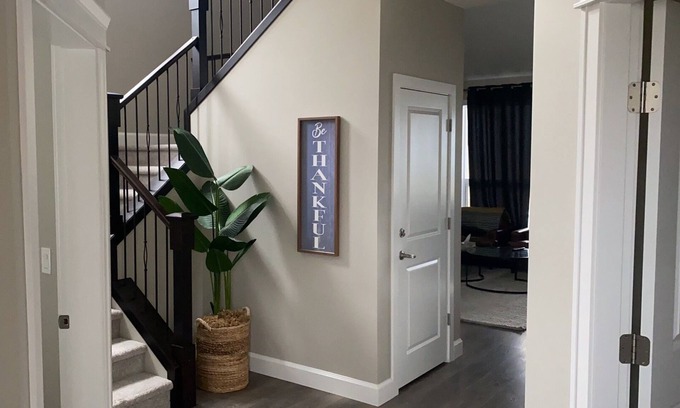 Harrison Mills Casa | Mountain view suite in Harrison Highland