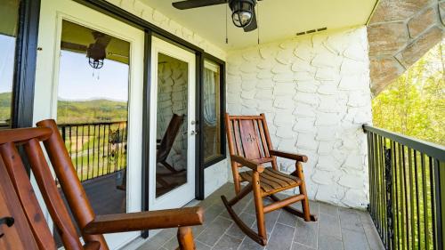 Caton Apartamento | Mountain Views at Dolly's Castle Unit 5