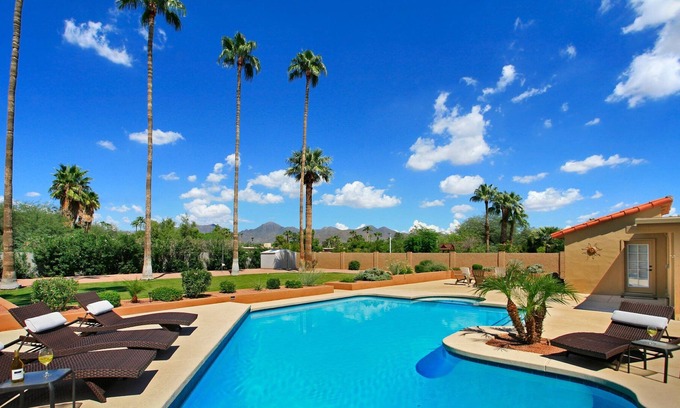 La Tierra Estates Casa | Mountain Views & Heated Pool/Spa & Amenities Galore!