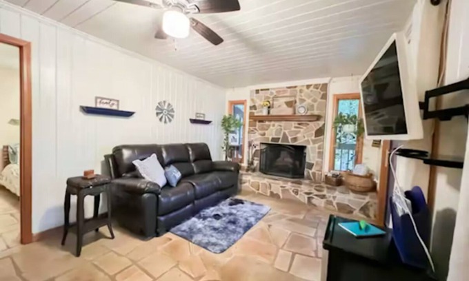 Tate Casa | Mountain View’s with hot-tub