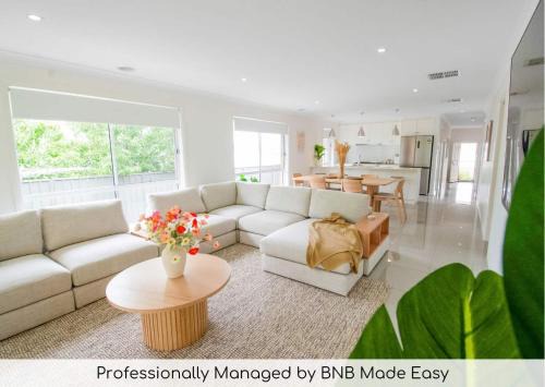 Bourkelands Casa | Mountain Vista Retreat - Comfort Meets Style