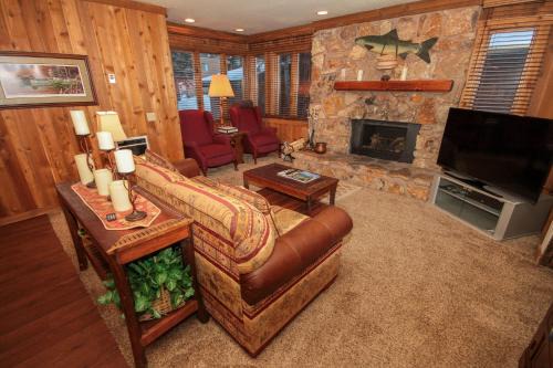 Mammoth Lakes Casa | Mountainback #49, Den