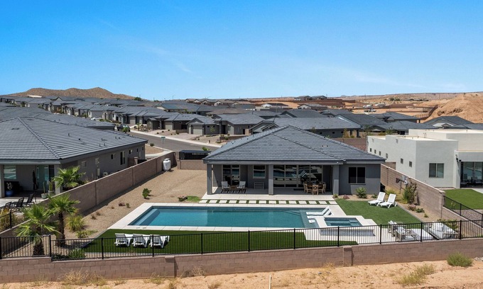 Mesquite Casa | Mountains and Saltwater Pool