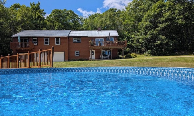 Dedham Apartamento | Mountains Edge Suite -Scenic Bald Mtn.- Your MAINE Adventure Begins Here!