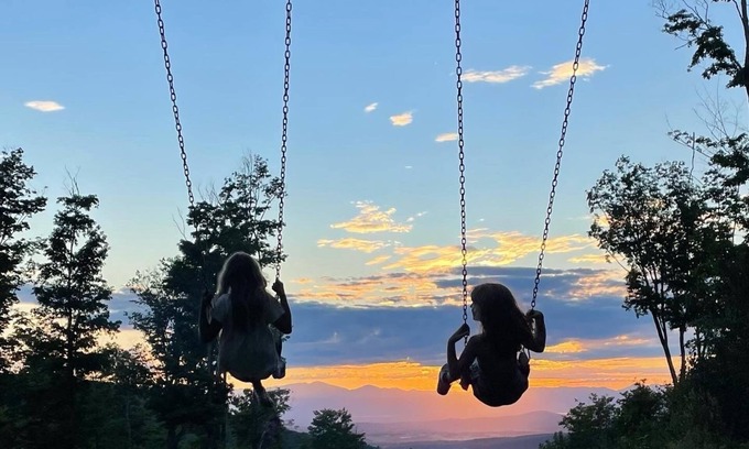 Bristol Cabina | Mountainside Cabin – Bristol, VermontnUnplug. Relax. Reconnect with Nature.
