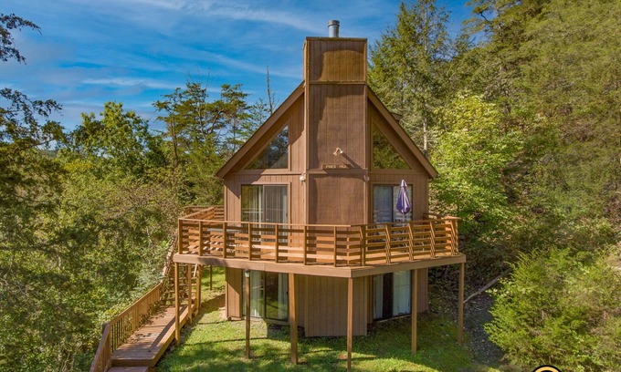 Basye Chalet De Esquí | Mountainside Chalet (#141A) - Close to Resort lodge | Great view of valley & golf course!