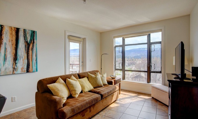 South Pandosy Apartamento | Mountainview getaway at Playa Del Sol