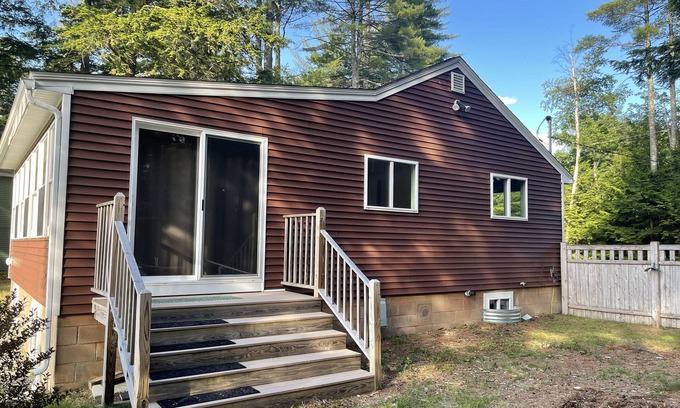 Acton Casa | Mousam Lake renovated cottage.