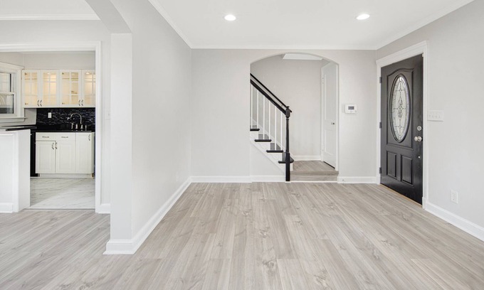 Fairlawn Casa | Move-In-Ready | Pet-Friendly | 2B2B + Attached 2-Car Garage + Finished Basement|