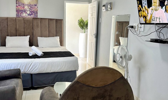 Cape Town Hotel | Mowetu Guest House