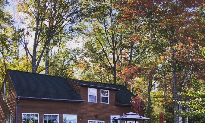 The Forks Cabina | Moxie Lake, Private Water Front Home, West Forks Maine