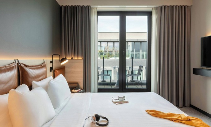 Postel Hotel | Moxy Brussels City Center