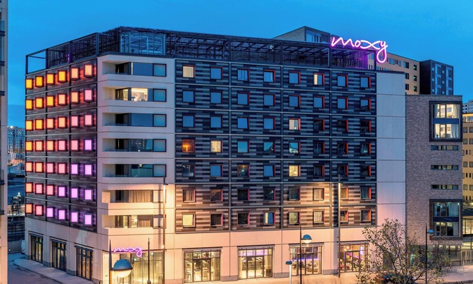 Stratford and New Town Hotel | MOXY London Stratford