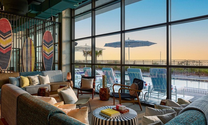 Northeast Virginia Beach Hotel | Moxy Virginia Beach Oceanfront