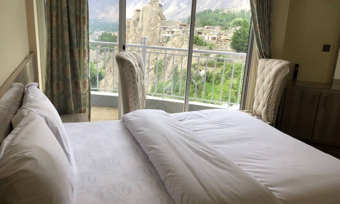 Karimabad Hotel | MP Hotel
