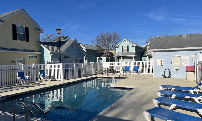 Myrtle Beach Cabaña | MRV50, cabaña de 3 dormitorios, 1 cuadra de la playa!