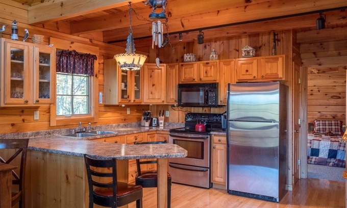 Greenwood Casa | Mt Abram Ski Chalet | 3 Bed, 2 Bath