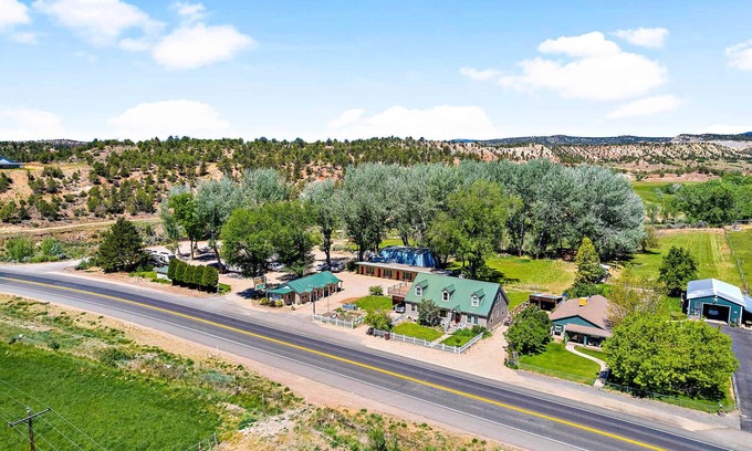 Zion National Park East Entrance Apartamento | Mt Carmel Motel close to Zion National Park