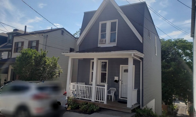 Mount Washington Casa | monte Washington Home ubicado convenientemente a las afueras del centro de Pittsburgh.