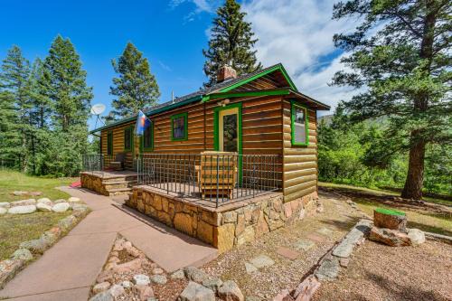 Cascade-Chipita Park Casa | Mtn-View Cascade Cabin Near Garden of the Gods!