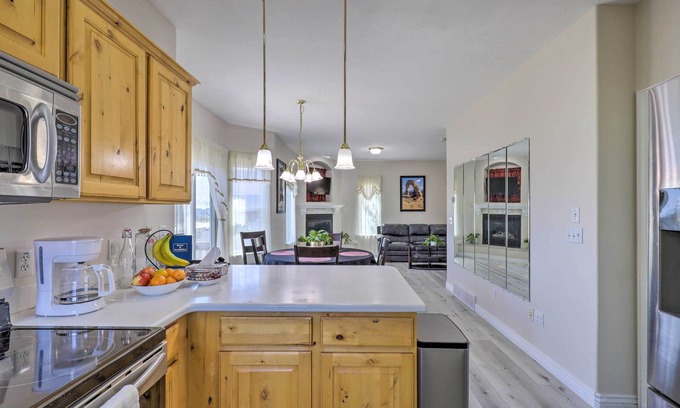 Saratoga Springs Casa | Mtn-View Home: Across From Lake + 30 Mi to Skiing!