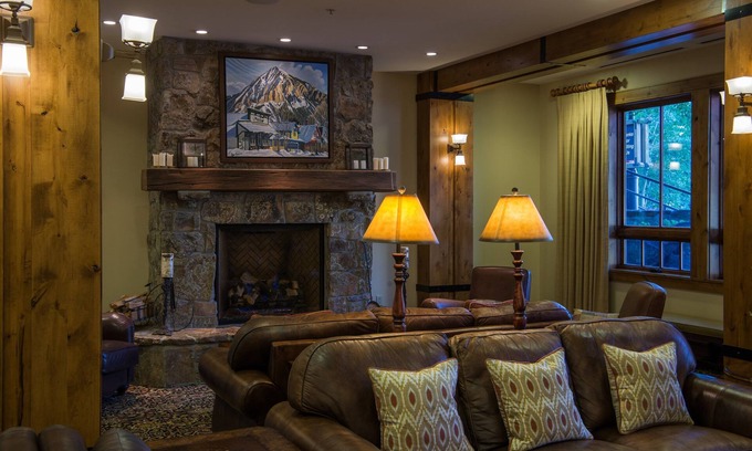 Crested Butte Apartamento | Mtn View King Room | Swimming Pool + Gym