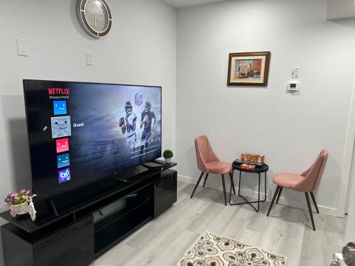 Northeast Edmonton Apartamento | Muaysh Cozy Family suite - Londonderry Mall