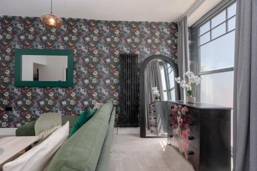 Todmorden Apartamento | Mulberry Boutique Stay Ground Floor Canal Side