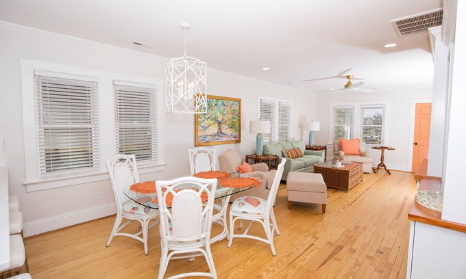 Morehead City Cabaña | Mulberry Cottage 5 Blocks to Beaufort Waterfront - 205/ 1-2, 295 for 3/4 people
